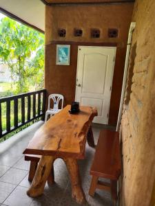 Earth House HomeStay Bangjo