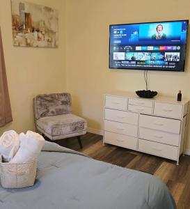 Blue Doors Residence between Disney and Tampa