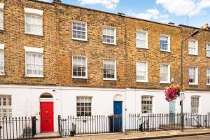 Bright Studio with King Size Bed in Central London