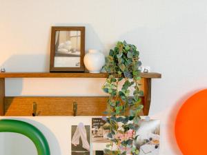 NEW 7 minutes from Hongik University Station Airport Railroad Airport Bus 3 minutes 5 people