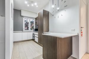 Milano Via Valsesia 4 Pax Wi-Fi