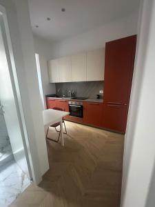 New apartment on the way to Metro C Colosseum