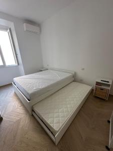 New apartment on the way to Metro C Colosseum