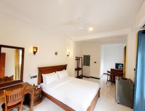 Aqua Shade Family Apartment -Weligama