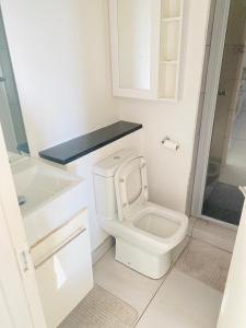 Kingelph Stylish 1- Bedroom Apartment