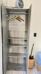 Bright Little Studio in Casa Mamá Leo