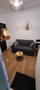 Studio agréable, stationnement gratuit, quartier Anglais