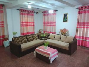 New Royal Holidya Home
