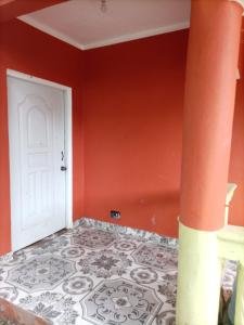 Cabeza De Toro, Locales