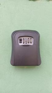 Casa simples e confortável com garagem privativa