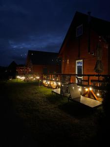 Gawra Nad Jeziorem - całoroczne domki nad jeziorem z balią, jacuzzi i sauną, Kaszuby