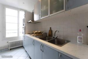 Chambre meublée chez lhabitant dans un appartement au pied de la gare