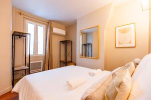 Heart of Paris - Spacious 3-Bedroom Air-Conditione