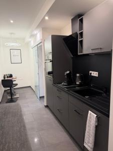 Auszeit am Heidter Berg City und Natur nah mit Stellplatz und Sauna