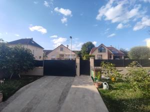 Private 1 bedroom flat in Le Pecq