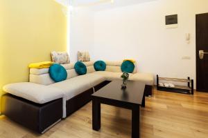 Old Town Golden Solace