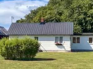 6 person holiday home in LÖTTORP