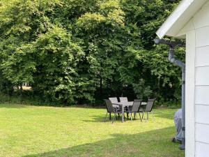 6 person holiday home in LÖTTORP