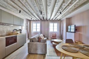 Elegant apartment in the heart of the Marais