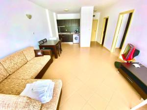 Grand Kamelia Holiday Apartments