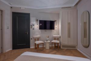 Mountain Pine Luxury Suites