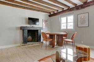 Stylish apartment in Le Marais
