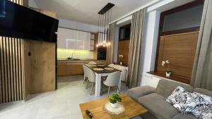 Apartament City Break 2, promenada, przy jeziorze