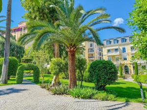Terranova Cannes Terrace Accommodation