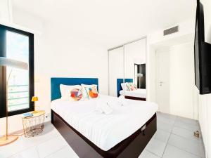 Terranova Cannes Terrace Accommodation