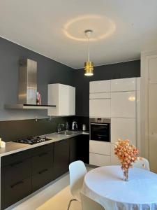 Modern Apartment In Trendy Helsinki