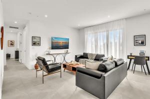 3BR Condo in Fort Lauderdale with Rooftop Oasis