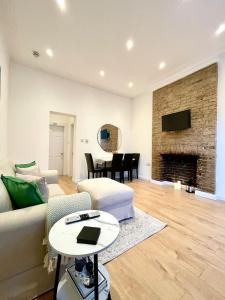 1 BDR Flat-Super transport links to Central London