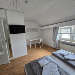 Room 3 - shared house
