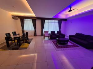 Infinity homestsy, Anjung seri sri alam