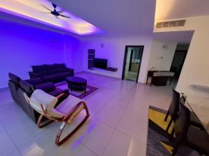 Infinity homestsy, Anjung seri sri alam