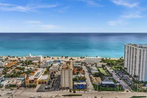 Santorini Blu Boutique Beach Studio Steps to Ocean