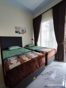 AJA Tumpaksewu Homestay