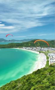 Casa, 100mts da praia Armação da Piedade