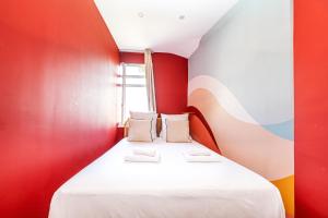 Designer & Air-Conditioned Apartment 2BR, Paris 17