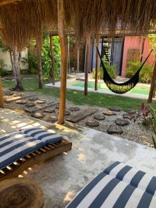 Casa CÅLŪ Cozy & Confortable Jungle House with Pooll