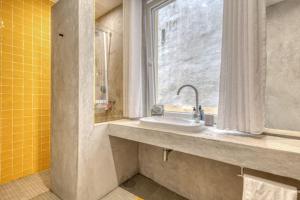 OPORTO GUEST Alegria126