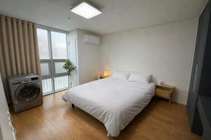 3BR 60m2 APT 6people, 2min to Chungjeongno subway
