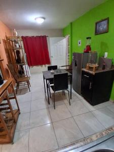 Third-floor apartment furnished, comfortable Quiet