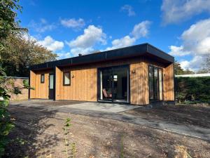 Modern Family Retreat Near the Beach