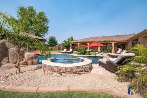 Million Dollar Desert Retreat with Waterslide Pickleball and Golf