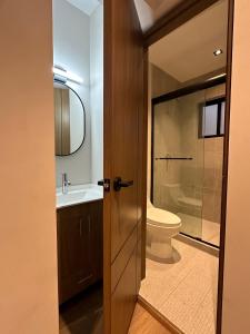 Modern and Elegant 2 Bedroom Apartment in Narvarte