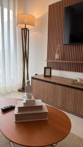 Lujoso Apartamento en edificio frente a la playa San José!