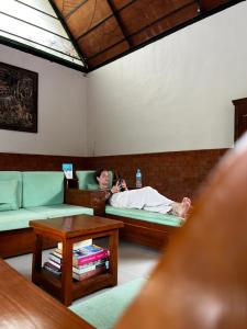 Southern Oasis Backpackers