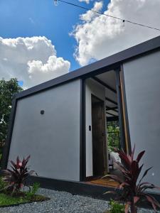 Equilibrium glamping