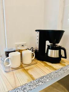 Annies Apartments on 6th Street